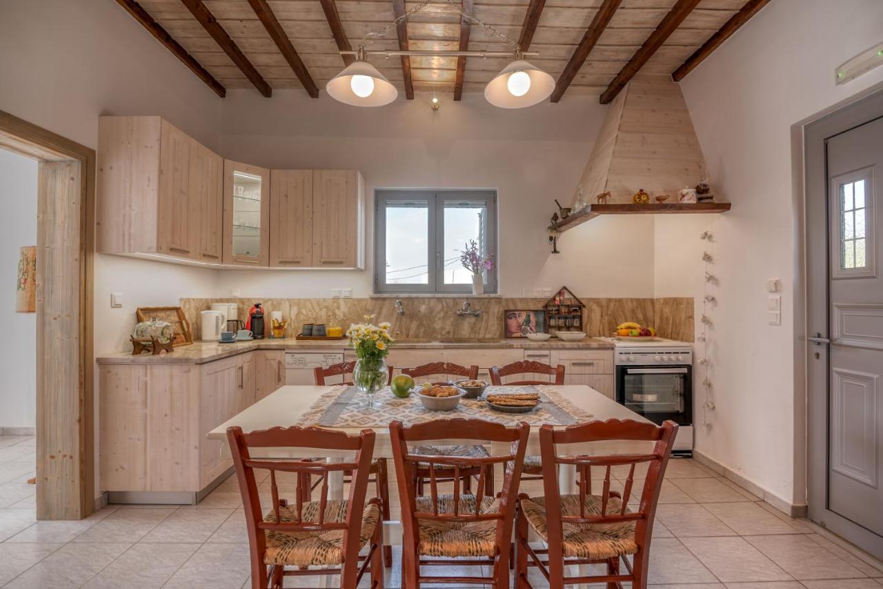 Lahardi - Seaside House Villa Kíssamos Exteriör bild